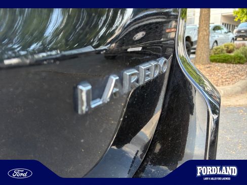 Used 2021 Jeep Grand Cherokee Laredo AWD/4WD image 24