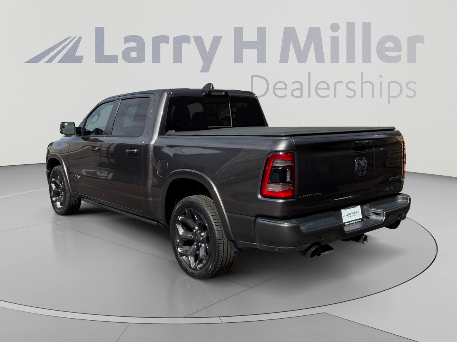 Used 2021 RAM 1500 Limited w/ Night Edition AWD/4WD image 3
