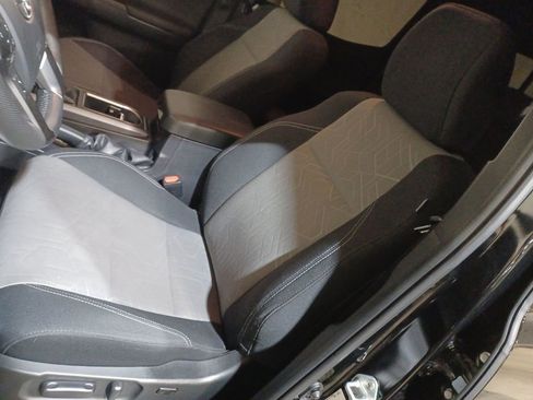 Used 2023 Toyota Tacoma TRD Off-Road image 13