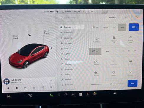 Used 2018 Tesla Model 3 Long Range image 23