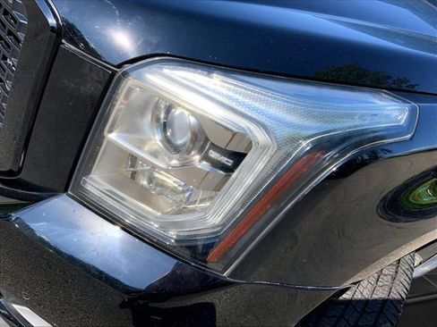 Used 2018 GMC Yukon Denali w/ Open Road Package AWD/4WD image 7