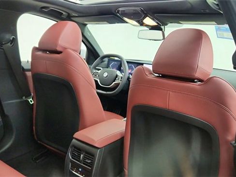 Used 2025 BMW 330i xDrive Sedan image 27