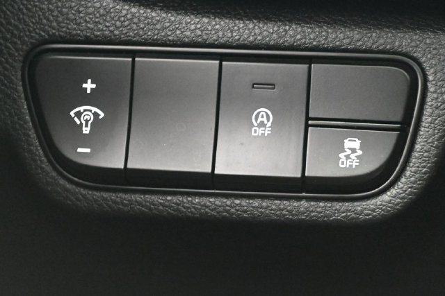 Used 2024 Kia Seltos EX FWD image 28