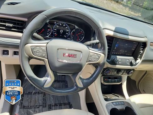 Certified 2021 GMC Acadia Denali w/ Denali Technology Package FWD image 19