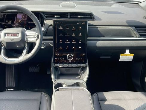 New 2027 GMC Terrain Elevation w/ Elevation Premium Package FWD image 17
