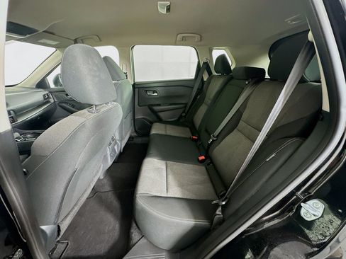 Used 2025 Nissan Rogue SV AWD/4WD image 26