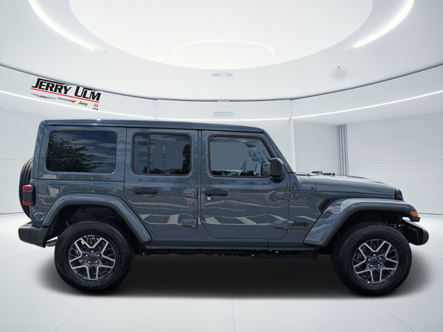 Certified 2026 Jeep Wrangler Unlimited Sahara AWD/4WD image 2
