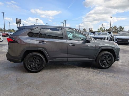 Used 2023 Toyota RAV4 LE FWD image 5