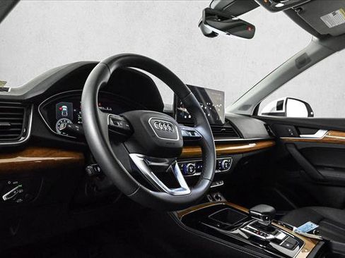 Certified 2023 Audi Q5 2.0T Premium Plus w/ Premium Plus Package image 10