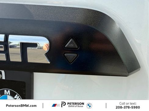 Used 2022 Toyota 4Runner TRD Off-Road Premium AWD/4WD image 12