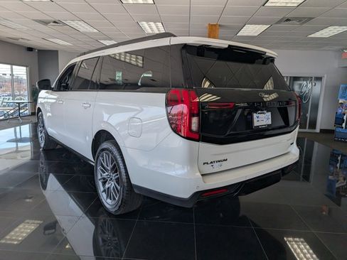 Certified 2025 Ford Expedition Max Platinum w/ Stealth Performance Package AWD/4WD image 4