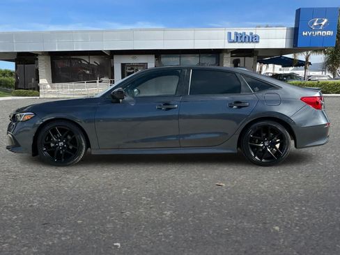 Used 2023 Honda Civic Sport image 6