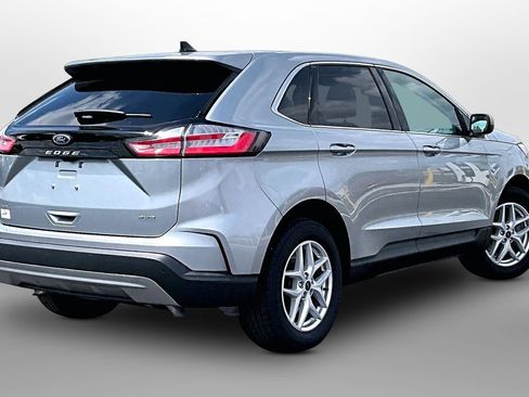Used 2024 Ford Edge SEL w/ Convenience Package AWD/4WD image 11
