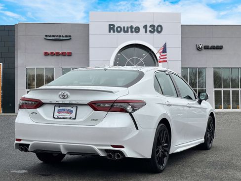 Used 2023 Toyota Camry XSE FWD image 4