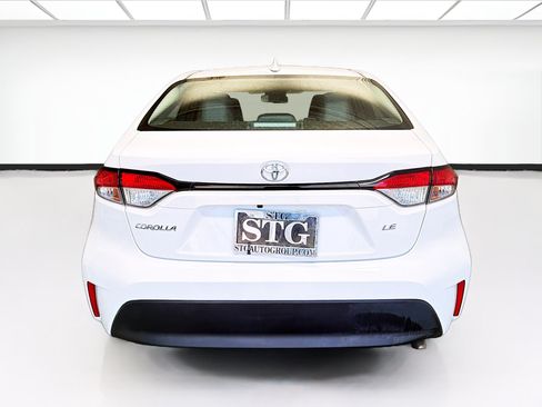Used 2023 Toyota Corolla LE FWD image 5