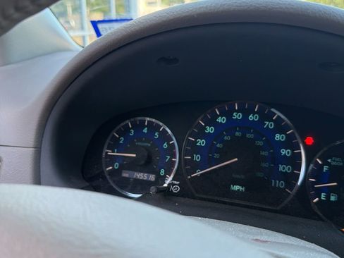 Used 2009 Toyota Sienna XLE FWD image 9