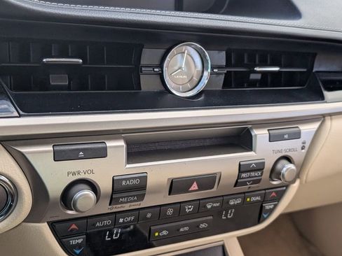Used 2015 Lexus ES 350 image 21