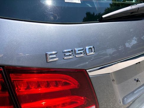 Used 2016 Mercedes-Benz E 350 4MATIC Wagon image 10