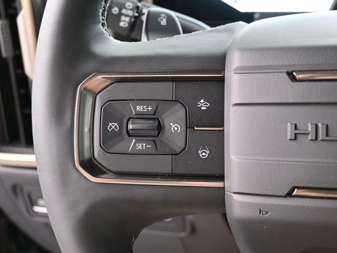 New 2025 GMC Hummer EV 2X w/ LPO, Sport Package image 33