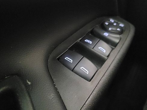 Used 2024 Chevrolet Equinox LT w/ LPO, Floor Liner Package image 27