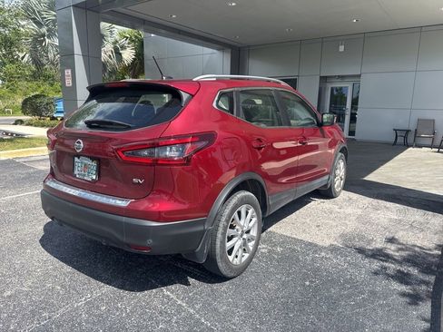 Used 2020 Nissan Rogue Sport SV FWD image 3
