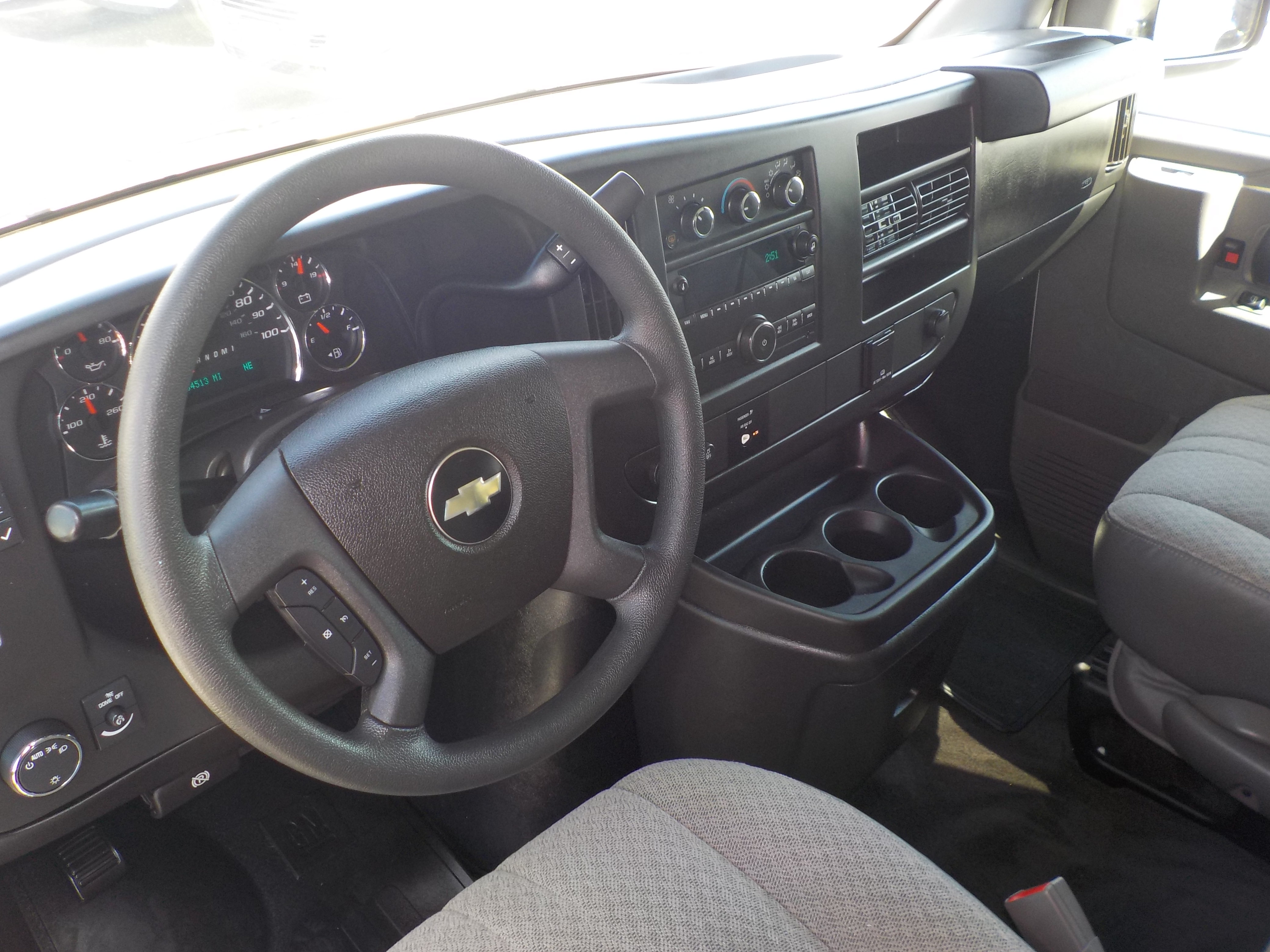 Used 2017 Chevrolet Express 3500 LT w/ LT Preferred Equipment Group RWD image 20