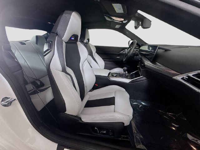 Used 2026 BMW M4 Coupe w/ Executive Package RWD image 26