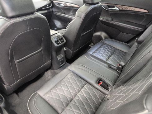 Used 2023 Buick Envision Avenir AWD/4WD image 22