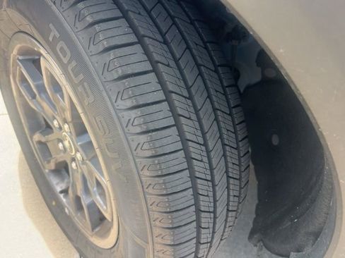 Used 2024 Ford Bronco Sport Big Bend image 9