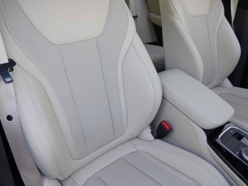 Used 2022 BMW X3 sDrive30i w/ M Sport Package 2 RWD image 10