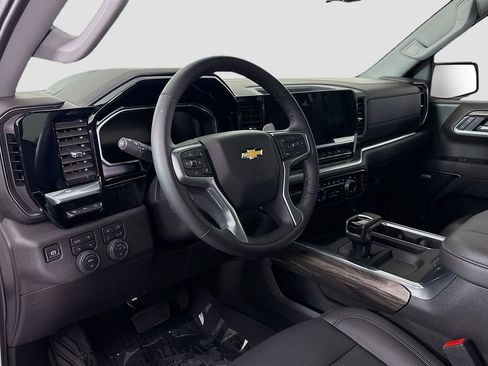 Certified 2026 Chevrolet Silverado 1500 LTZ AWD/4WD image 11