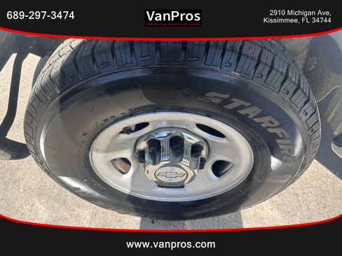 Used 2017 Chevrolet Express 3500 LT w/ LT Preferred Equipment Group image 18