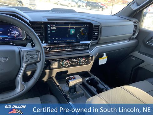 Used 2025 Chevrolet Silverado 1500 ZR2 image 7