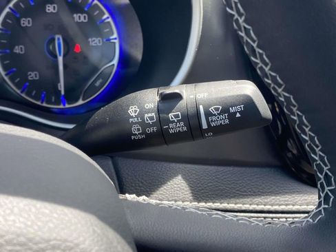 New 2026 Chrysler Pacifica Select FWD image 30