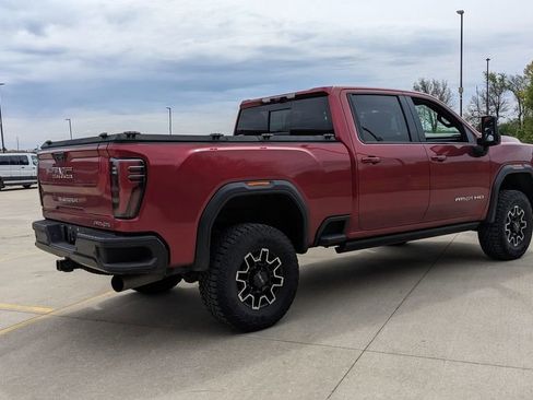 Used 2025 GMC Sierra 2500 AT4X AWD/4WD image 3