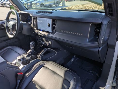 Certified 2025 Ford Bronco Badlands AWD/4WD image 40