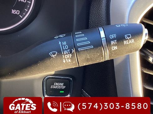 Used 2022 GMC Acadia SLE w/ Driver Convenience Package image 31