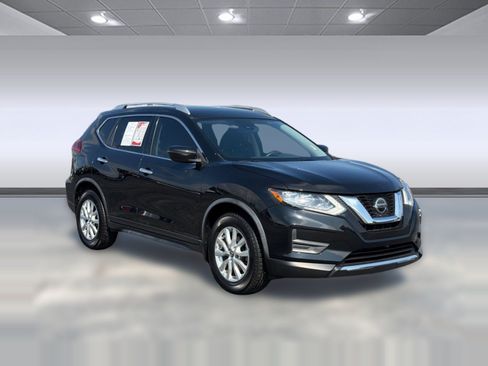 Certified 2020 Nissan Rogue SV FWD image 11