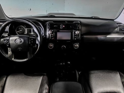 Used 2018 Toyota 4Runner TRD Off-Road Premium AWD/4WD image 16