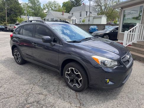 Used 2014 Subaru Crosstrek 2.0i Limited w/ Popular Package #2 AWD/4WD image 3