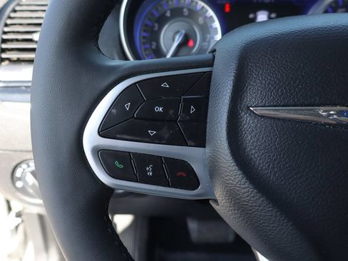Used 2023 Chrysler 300 Touring w/ Sport Appearance Package RWD image 22