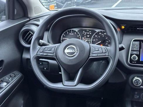 Certified 2025 Nissan Kicks Play S FWD image 7