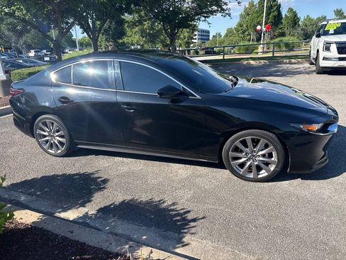 Used 2019 MAZDA MAZDA3 Sedan w/ Premium Package FWD image 4