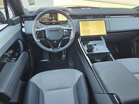 New 2025 Land Rover Range Rover Sport SV Edition Two image 18
