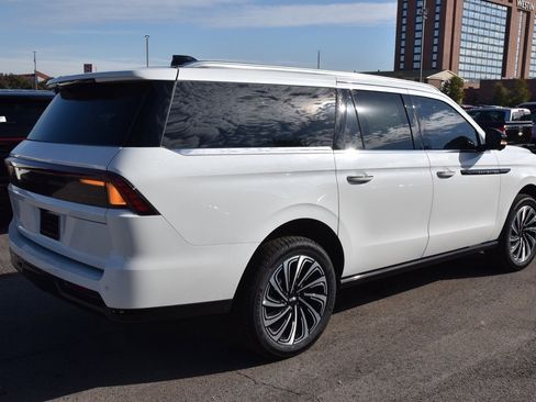 New 2025 Lincoln Navigator L Black Label image 6
