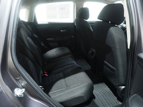 Used 2023 Honda HR-V LX image 12