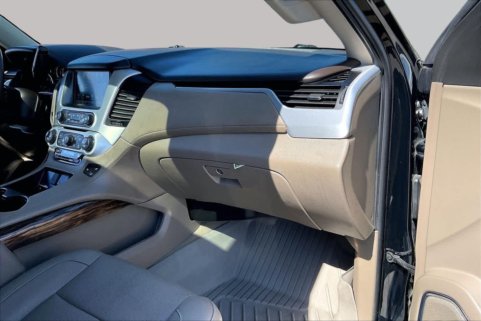 Used 2020 GMC Yukon SLT w/ Premium Edition RWD image 19