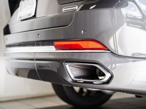 New 2025 Jeep Grand Cherokee Overland image 9