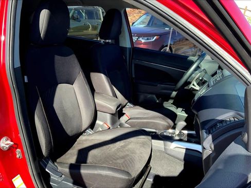 Used 2014 Mitsubishi Outlander Sport SE AWD/4WD image 8