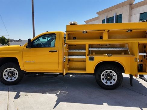 Used 2018 Chevrolet Silverado 3500 W/T image 17